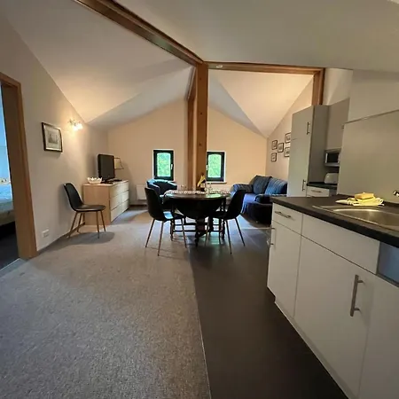 Apartment Gemuetliche In Mit Grossem Garten *
